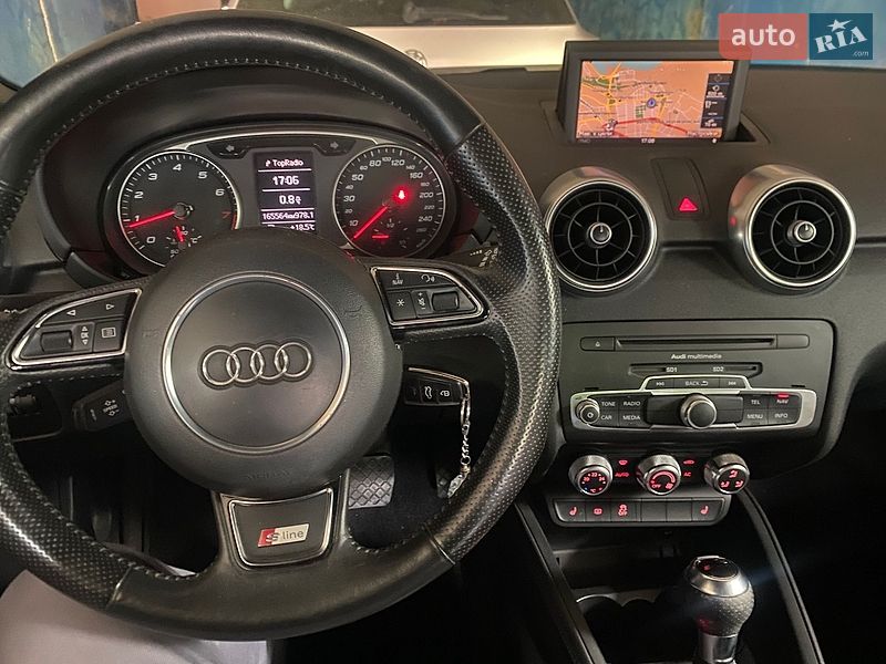 Хэтчбек Audi A1 2011 в Каменском