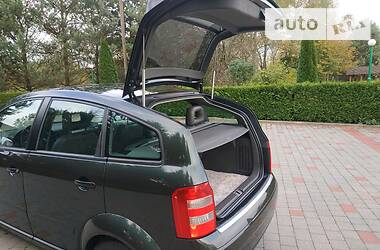 Хэтчбек Audi A2 2001 в 