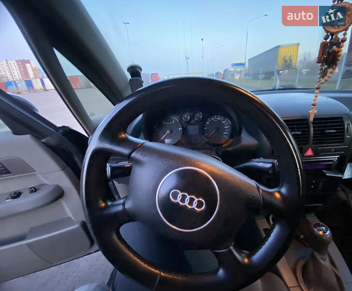 Хэтчбек Audi A2 2001 в Ковеле