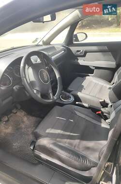 Хэтчбек Audi A2 2002 в 