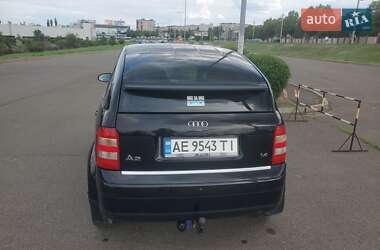 Хэтчбек Audi A2 2003 в 