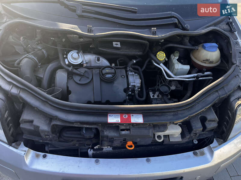 Хэтчбек Audi A2 2001 в Хусте