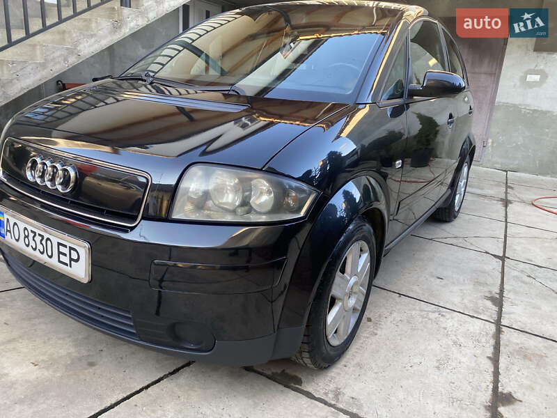 Хэтчбек Audi A2 2003 в 