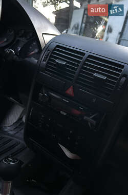 Хэтчбек Audi A2 2001 в 