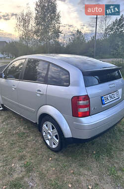 Хэтчбек Audi A2 2004 в 