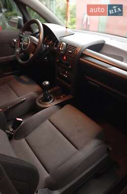 Хетчбек Audi A2 2002 в 