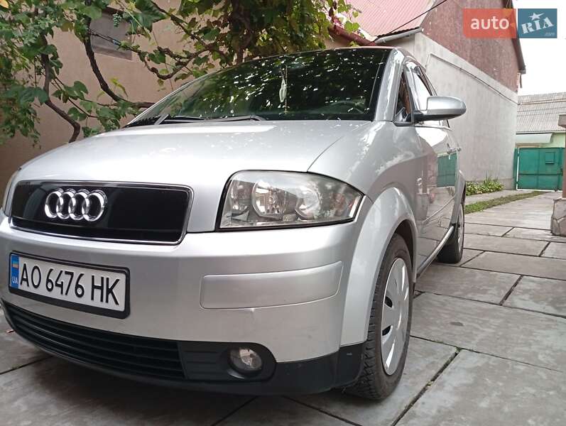 Хэтчбек Audi A2 2002 в Виноградове
