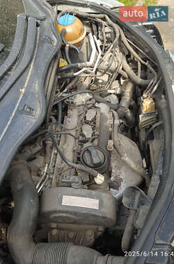 Хетчбек Audi A2 2002 в 