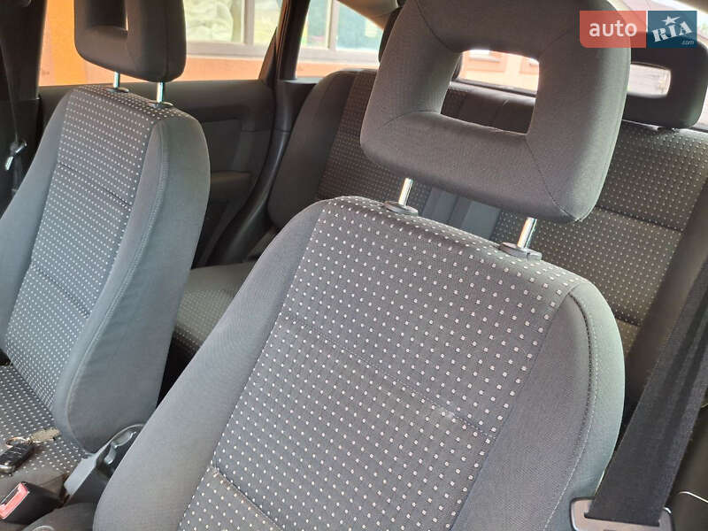 Хэтчбек Audi A2 2002 в Смеле