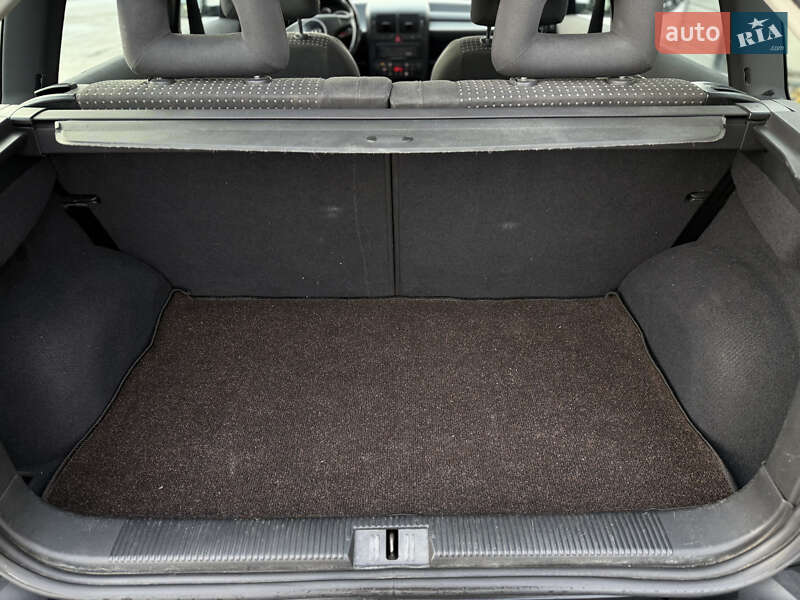 Хэтчбек Audi A2 2002 в Шептицькому