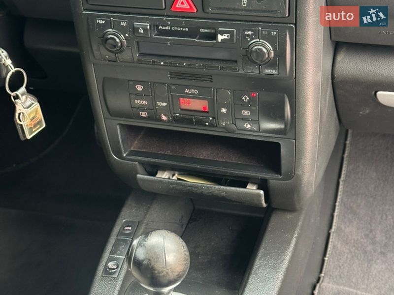 Хетчбек Audi A2 2002 в Сарнах