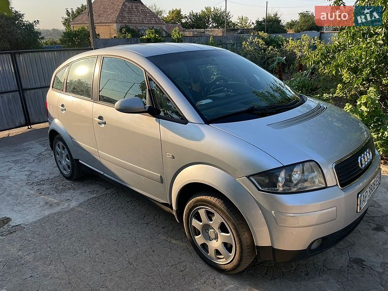 Хэтчбек Audi A2 2004 в Кривом Роге
