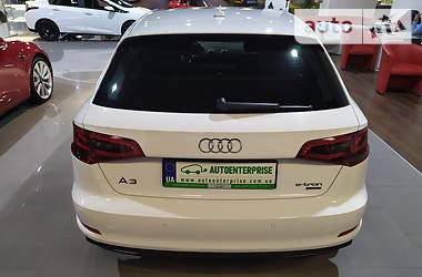 Хэтчбек Audi A3 Sportback 2016 в Киеве