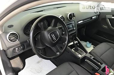 Хетчбек Audi A3 Sportback 2012 в 