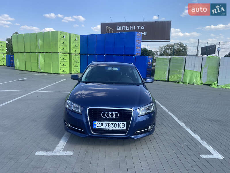 Хэтчбек Audi A3 Sportback 2011 в Умани