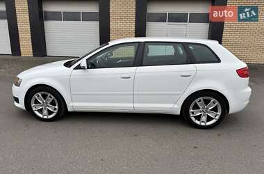 Хетчбек Audi A3 Sportback 2010 в Луцьку