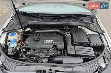 Хетчбек Audi A3 Sportback 2010 в Луцьку