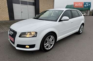 Хетчбек Audi A3 Sportback 2010 в Луцьку