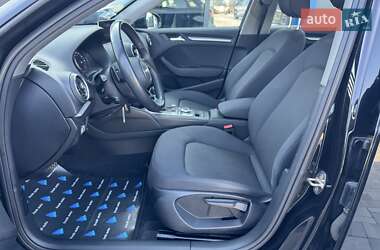 Хетчбек Audi A3 Sportback 2018 в 