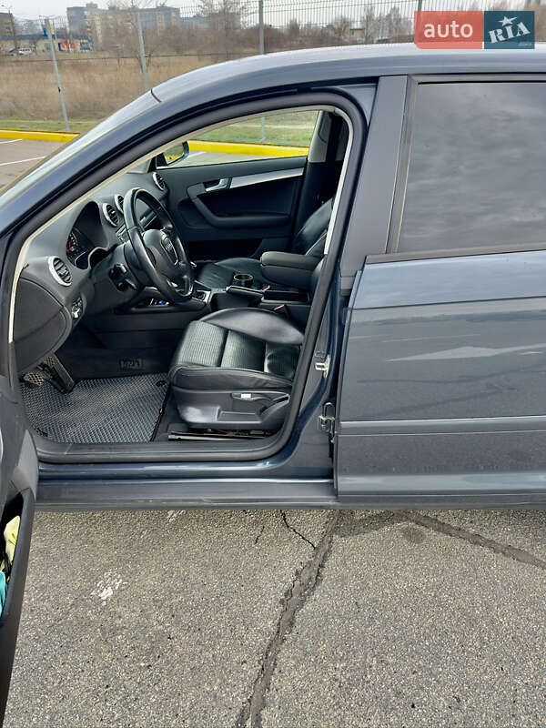 Хэтчбек Audi A3 Sportback 2008 в Запорожье фото 4 Хэтчбек Audi A3 Sportback 2008 в Запорожье