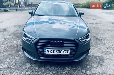 Хэтчбек Audi A3 Sportback 2019 в Харькове