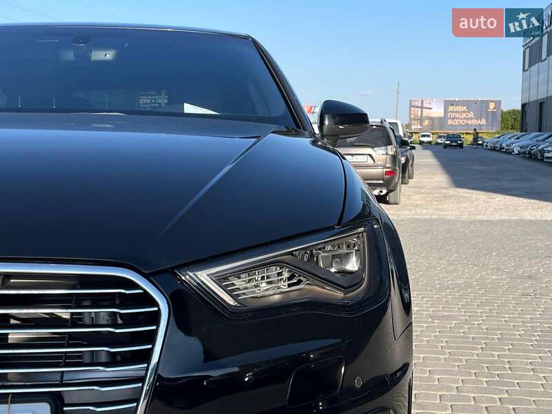 Хэтчбек Audi A3 Sportback 2016 в Львове