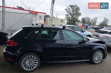 Хэтчбек Audi A3 Sportback 2015 в 