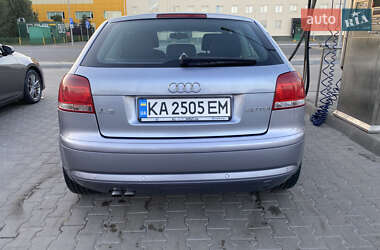 Хэтчбек Audi A3 Sportback 2004 в 