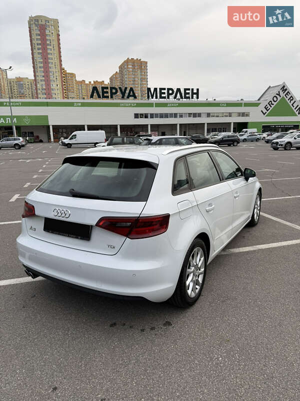 Хэтчбек Audi A3 Sportback 2016 в Киеве