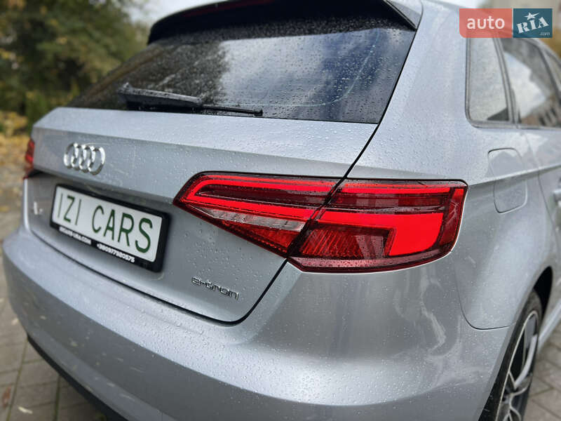 Хэтчбек Audi A3 Sportback 2017 в Львове