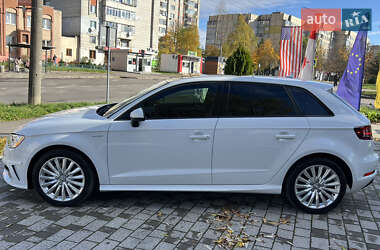 Хетчбек Audi A3 Sportback 2016 в  фото 4 Хетчбек Audi A3 Sportback 2016 в