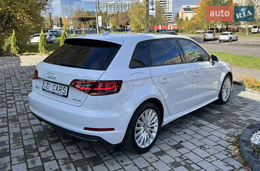 Хетчбек Audi A3 Sportback 2016 в  фото 7 Хетчбек Audi A3 Sportback 2016 в