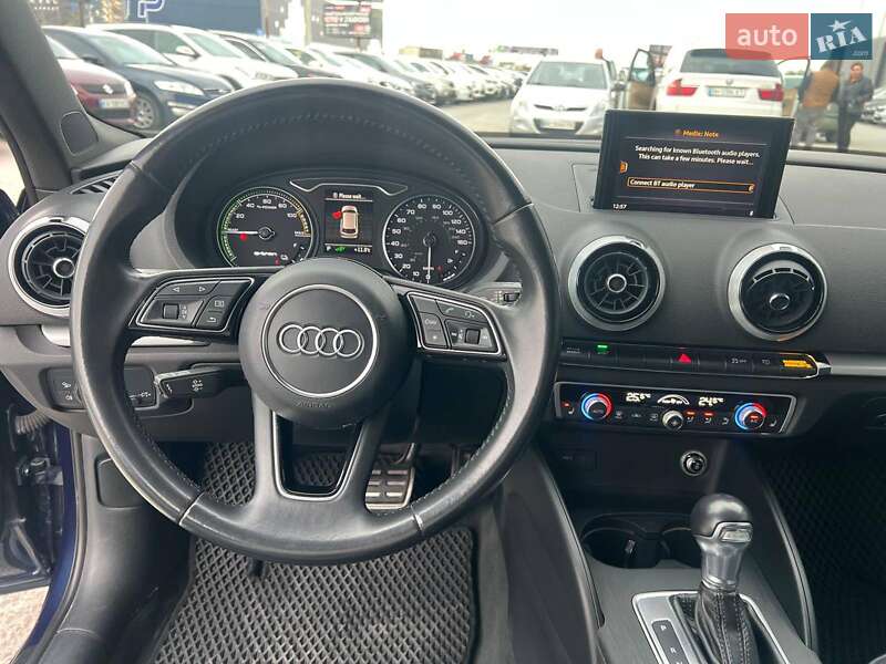 Хэтчбек Audi A3 Sportback 2017 в Львове фото 23 Хэтчбек Audi A3 Sportback 2017 в Львове