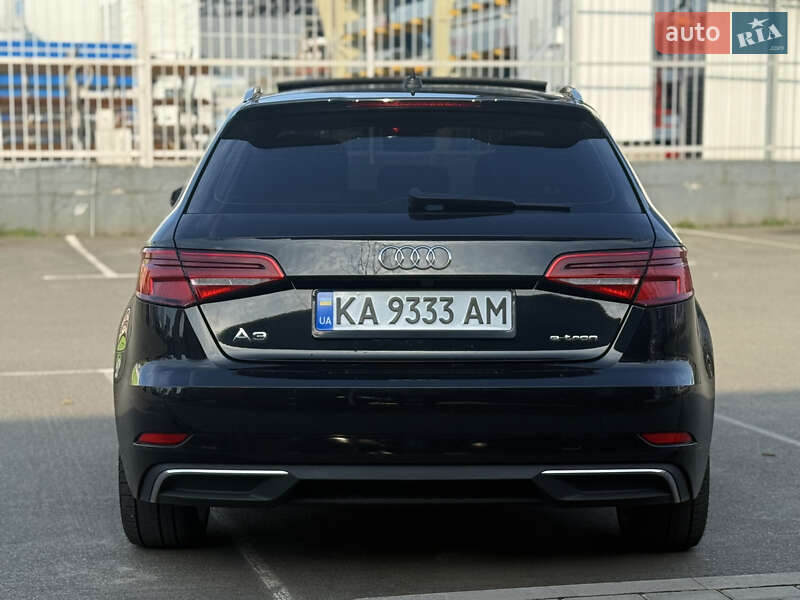 Хэтчбек Audi A3 Sportback 2017 в Киеве