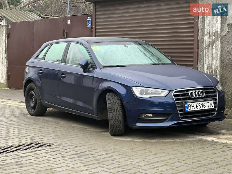 Хэтчбек Audi A3 Sportback 2015 в Одессе фото 4 Хэтчбек Audi A3 Sportback 2015 в Одессе