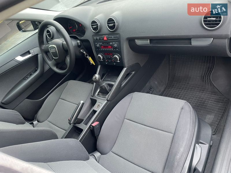Хэтчбек Audi A3 Sportback 2006 в Городке