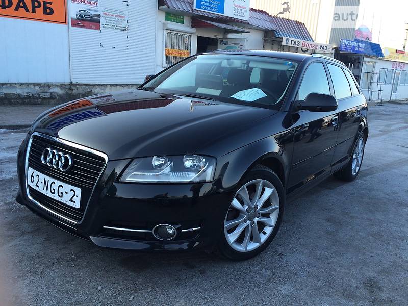 Хэтчбек Audi A3 2010 в 