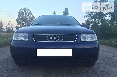 Хэтчбек Audi A3 2000 в Киеве