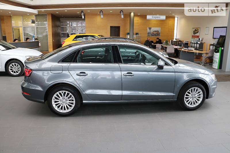 Седан Audi A3 2016 в Днепре