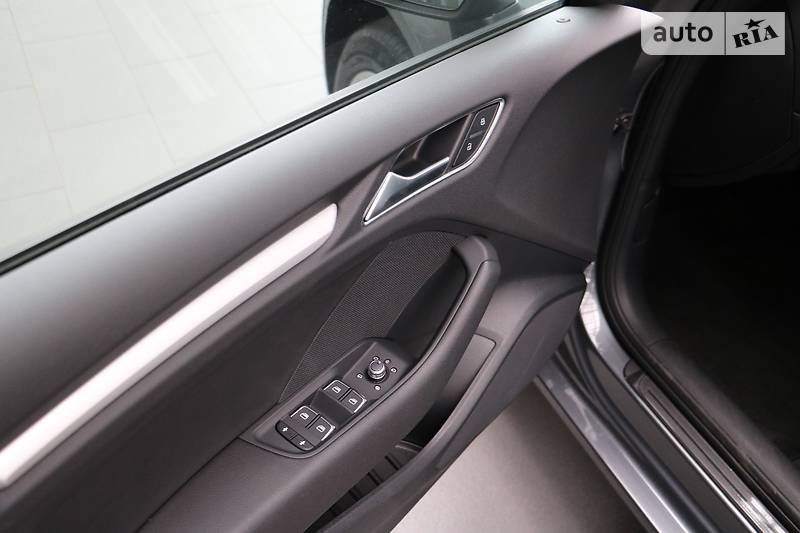 Седан Audi A3 2016 в Днепре