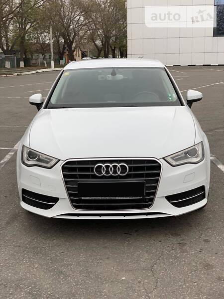 Хэтчбек Audi A3 2014 в Измаиле