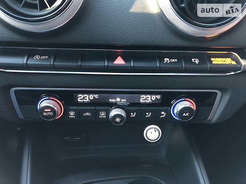 Седан Audi A3 2017 в Харькове