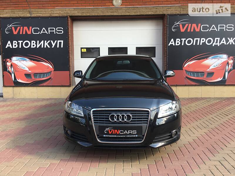 Хетчбек Audi A3 2010 в 
