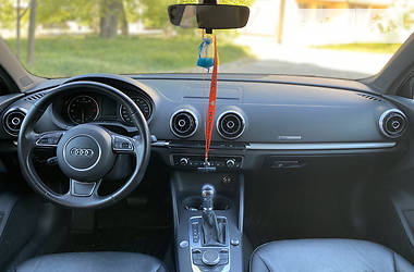 Седан Audi A3 2016 в 