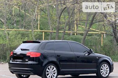 Хетчбек Audi A3 2011 в 