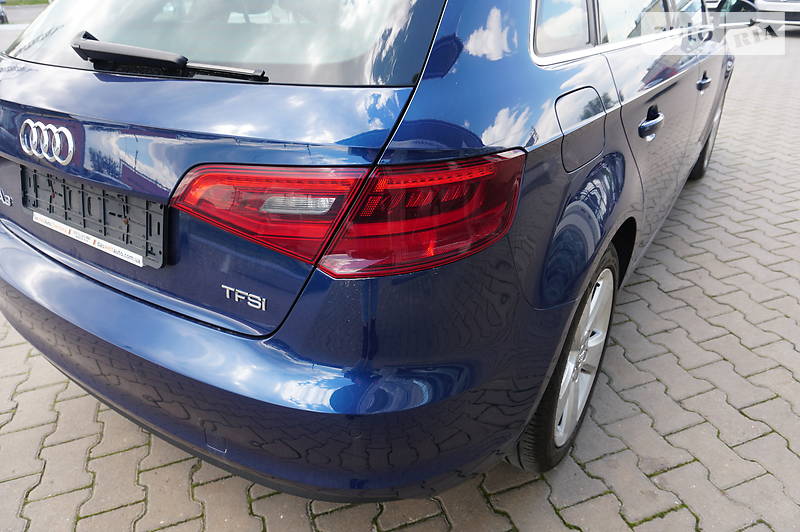 Хетчбек Audi A3 2016 в Чернівцях