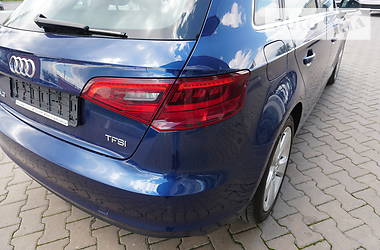Хэтчбек Audi A3 2016 в 