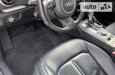 Седан Audi A3 2015 в Львове