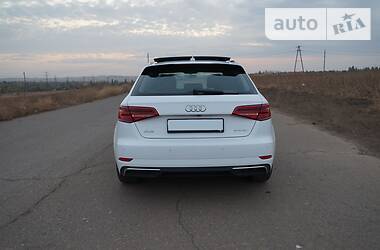 Хэтчбек Audi A3 2017 в Макеевке