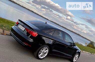 Седан Audi A3 2016 в 